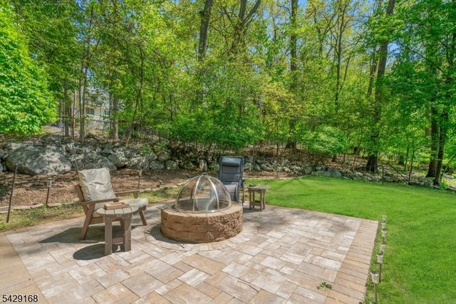 109 Malcolm Rd, Mahwah Twp., NJ 07430