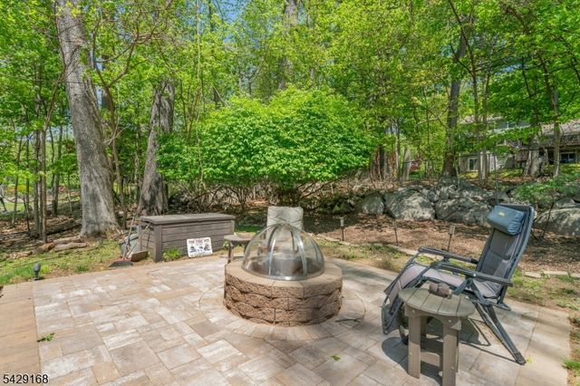 109 Malcolm Rd, Mahwah Twp., NJ 07430