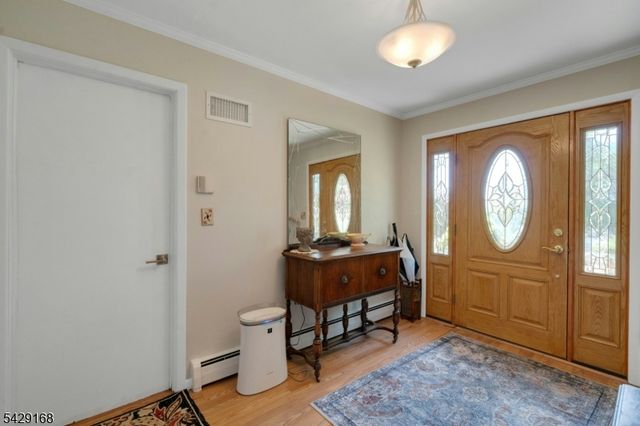 109 Malcolm Rd, Mahwah Twp., NJ 07430