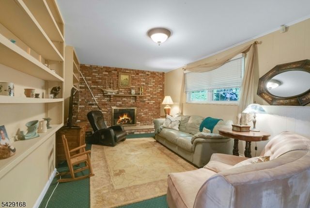 109 Malcolm Rd, Mahwah Twp., NJ 07430