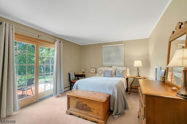 109 Malcolm Rd, Mahwah Twp., NJ 07430