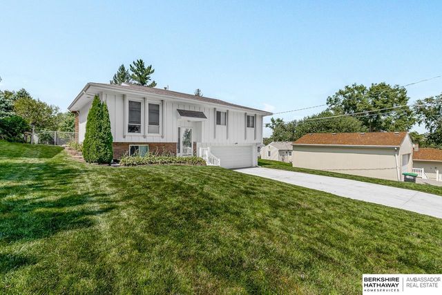 2238 N 204th Terrace, Omaha, NE 68022