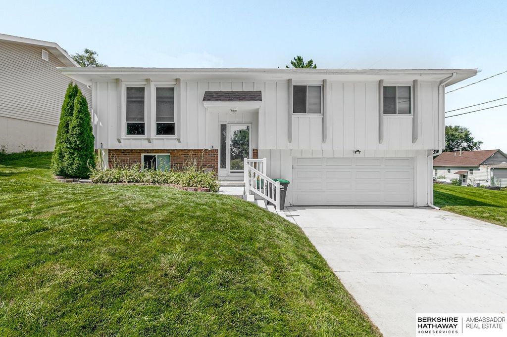 2238 N 204th Terrace, Omaha, NE 68022