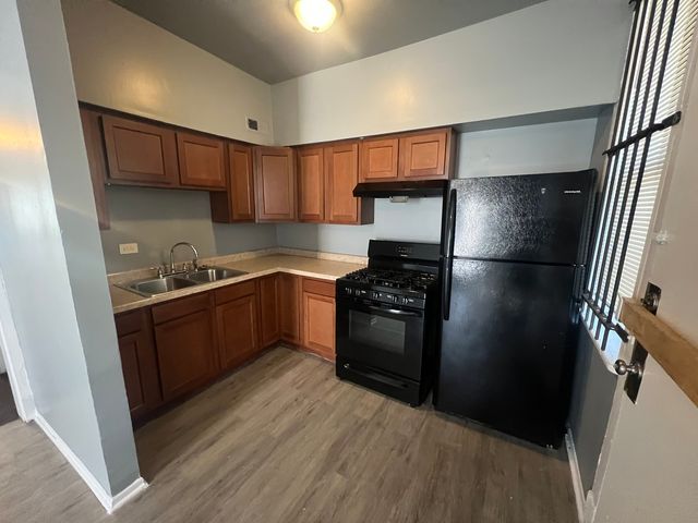 734 E 95th Street 1E, Chicago, IL 60619