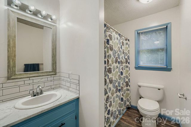 3917 Lake Road, Charlotte, NC 28269