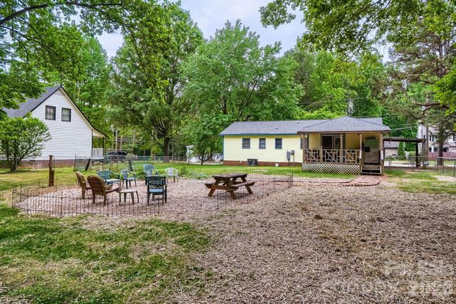 3917 Lake Road, Charlotte, NC 28269