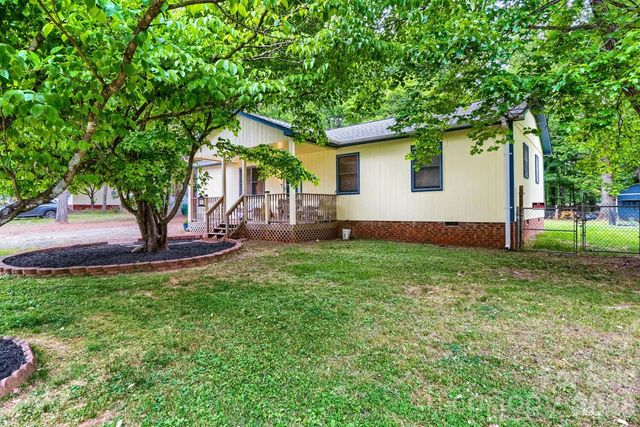 3917 Lake Road, Charlotte, NC 28269
