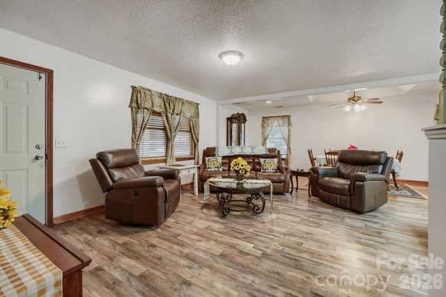 3917 Lake Road, Charlotte, NC 28269