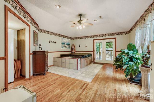 3917 Lake Road, Charlotte, NC 28269