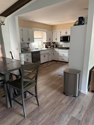 1541 Franklin Lane, Anoka, MN 55303