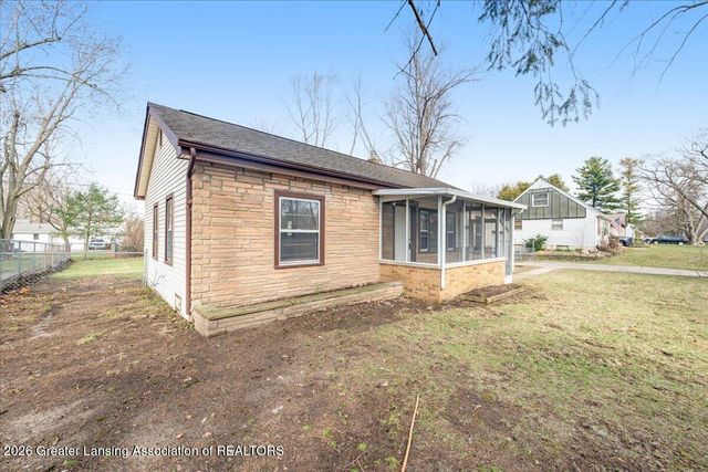 217 Richard Avenue, Lansing, MI 48917