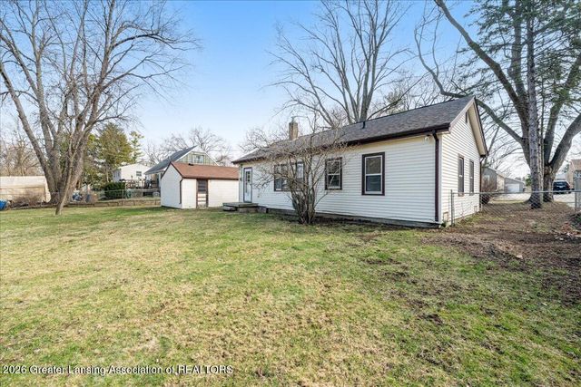 217 Richard Avenue, Lansing, MI 48917