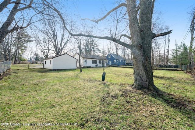 217 Richard Avenue, Lansing, MI 48917