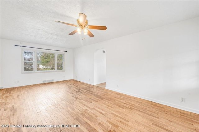 217 Richard Avenue, Lansing, MI 48917