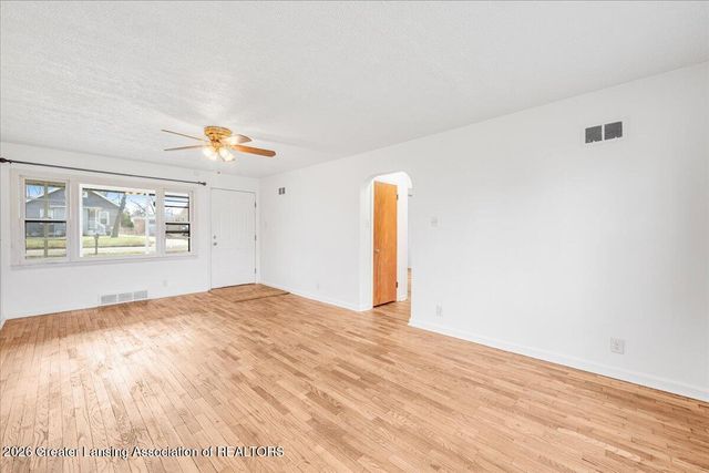 217 Richard Avenue, Lansing, MI 48917