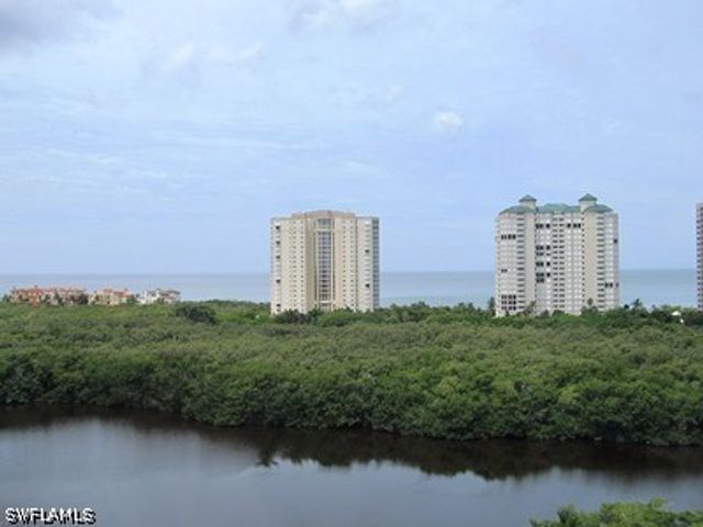 8990 Bay Colony DR 1002, Naples, FL 34108