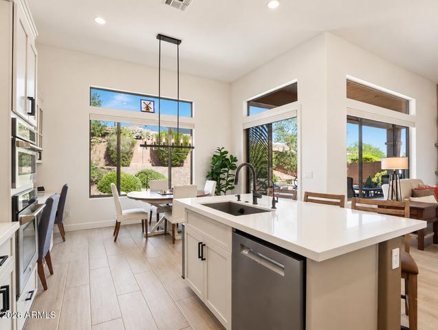 41915 N MOSS SPRINGS Road, Anthem, AZ 85086