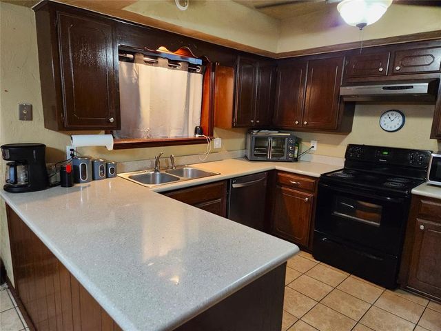 6509 Fawn Canyon Drive, Oklahoma City, OK 73162