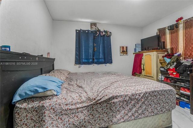 1570 NE 9th St, Homestead, FL 33033