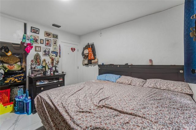 1570 NE 9th St, Homestead, FL 33033