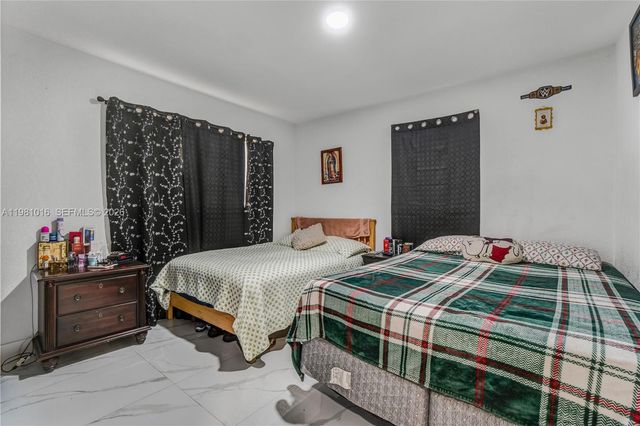 1570 NE 9th St, Homestead, FL 33033