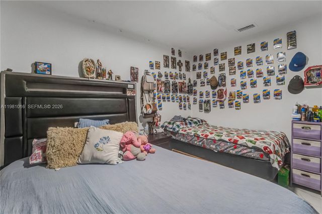 1570 NE 9th St, Homestead, FL 33033