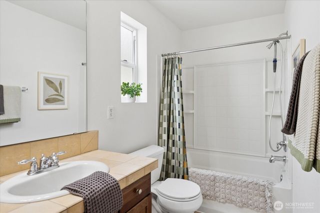 8805 81st Drive NE, Marysville, WA 98270