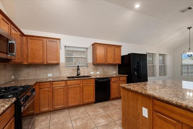 1906 Sonoma Breeze Drive, Houston, TX 77049