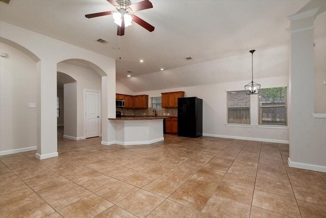 1906 Sonoma Breeze Drive, Houston, TX 77049
