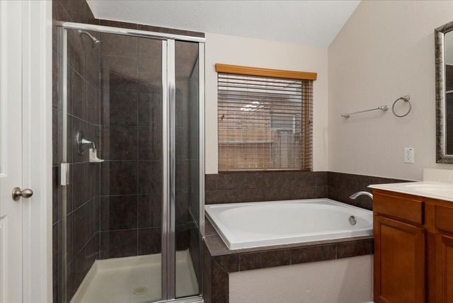 1906 Sonoma Breeze Drive, Houston, TX 77049