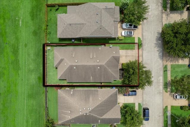 1906 Sonoma Breeze Drive, Houston, TX 77049