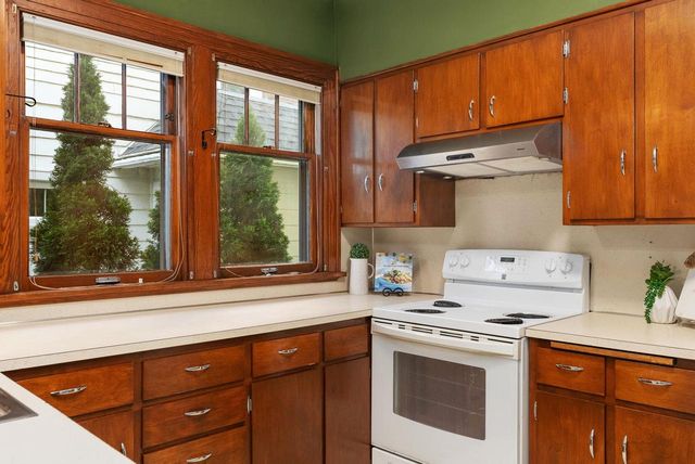 2221 Keyes Avenue, Madison, WI 53711