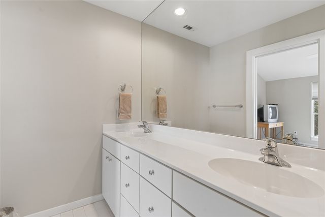 2714 Shelby Avenue, Dallas, TX 75219