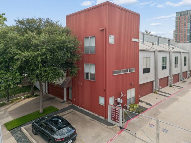 2714 Shelby Avenue, Dallas, TX 75219