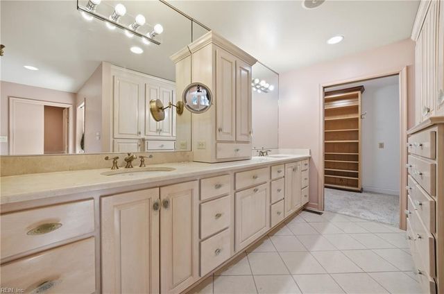 29 Indigo Dam RD, Newport News, VA 23606