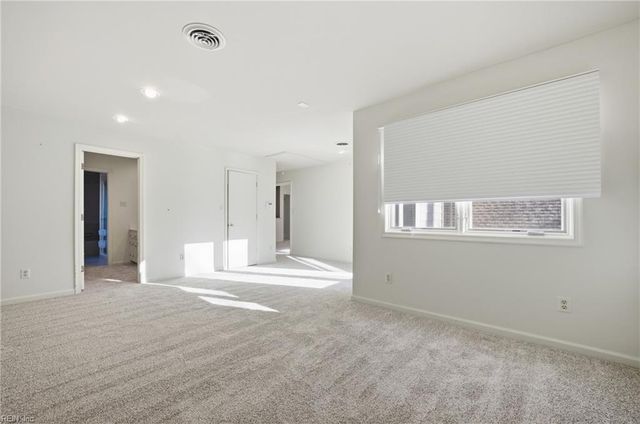 29 Indigo Dam RD, Newport News, VA 23606