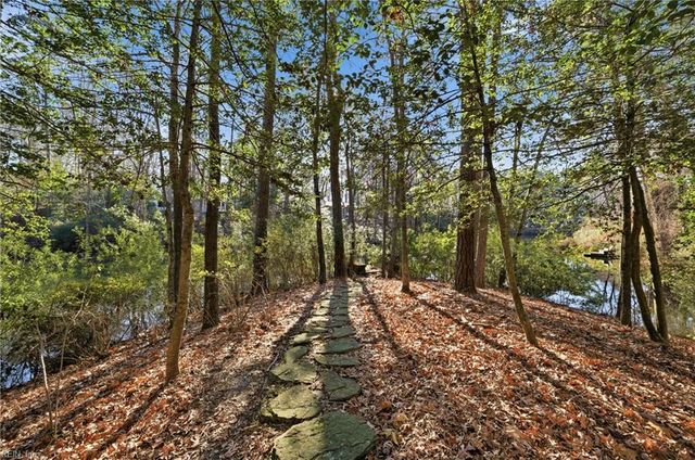 29 Indigo Dam RD, Newport News, VA 23606