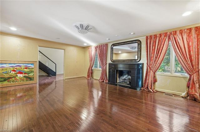 29 Indigo Dam RD, Newport News, VA 23606