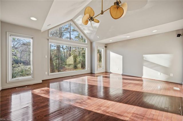 29 Indigo Dam RD, Newport News, VA 23606