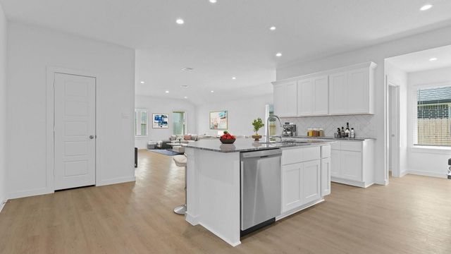 1016 Paddlefish Lane, Alvin, TX 77511
