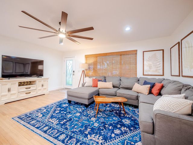 418 N Palmway, Lake Worth Beach, FL 33460