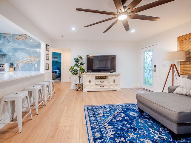 418 N Palmway, Lake Worth Beach, FL 33460