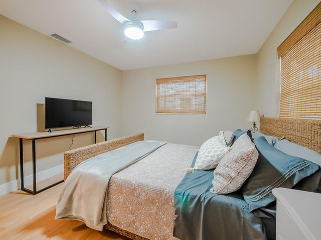 418 N Palmway, Lake Worth Beach, FL 33460