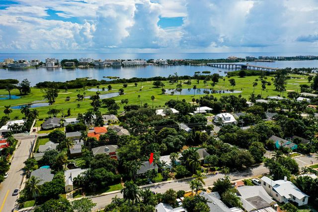 418 N Palmway, Lake Worth Beach, FL 33460