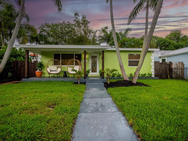 418 N Palmway, Lake Worth Beach, FL 33460