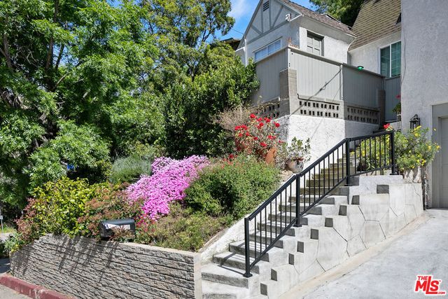 2059 Laurel Canyon Boulevard, Los Angeles, CA 90046