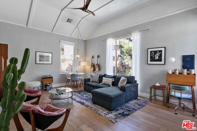 2059 Laurel Canyon Boulevard, Los Angeles, CA 90046