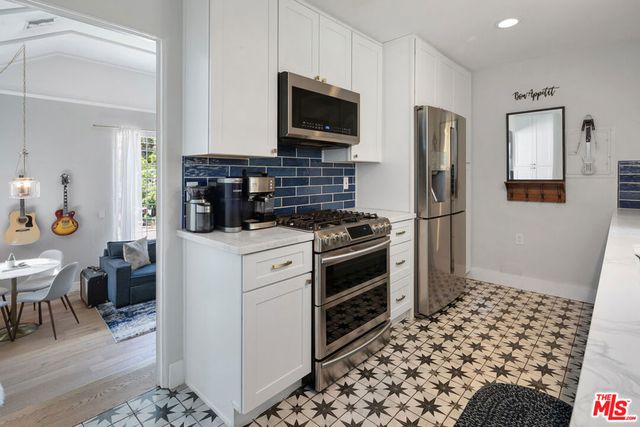 2059 Laurel Canyon Boulevard, Los Angeles, CA 90046