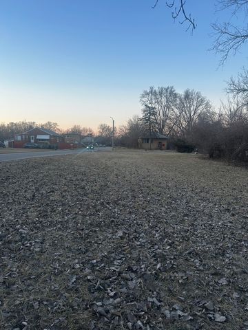 3747 W 140th Place, Robbins, IL 60472