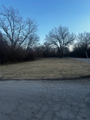 3747 W 140th Place, Robbins, IL 60472